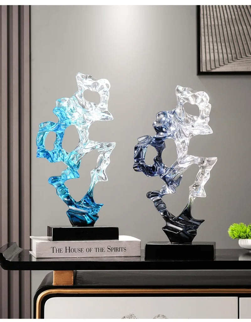 Figurines