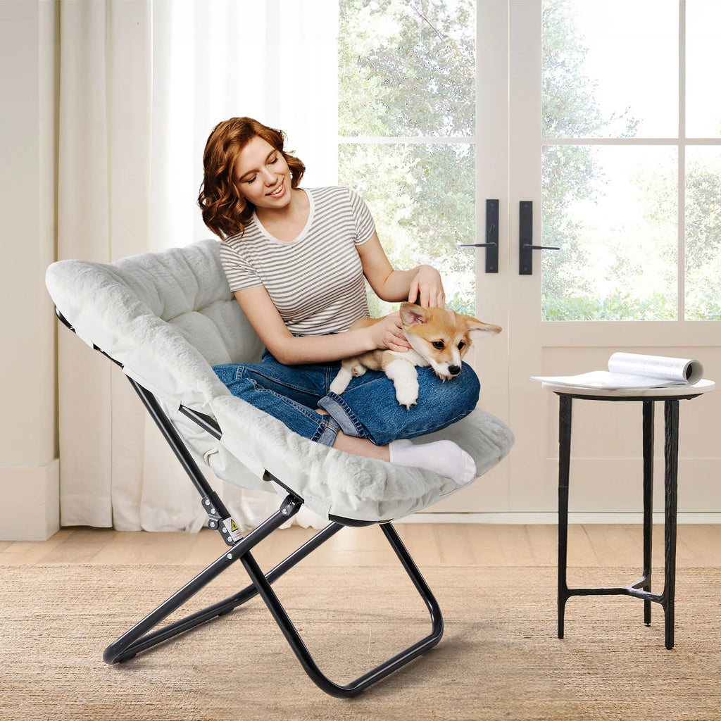 Cozy Saucer Chair