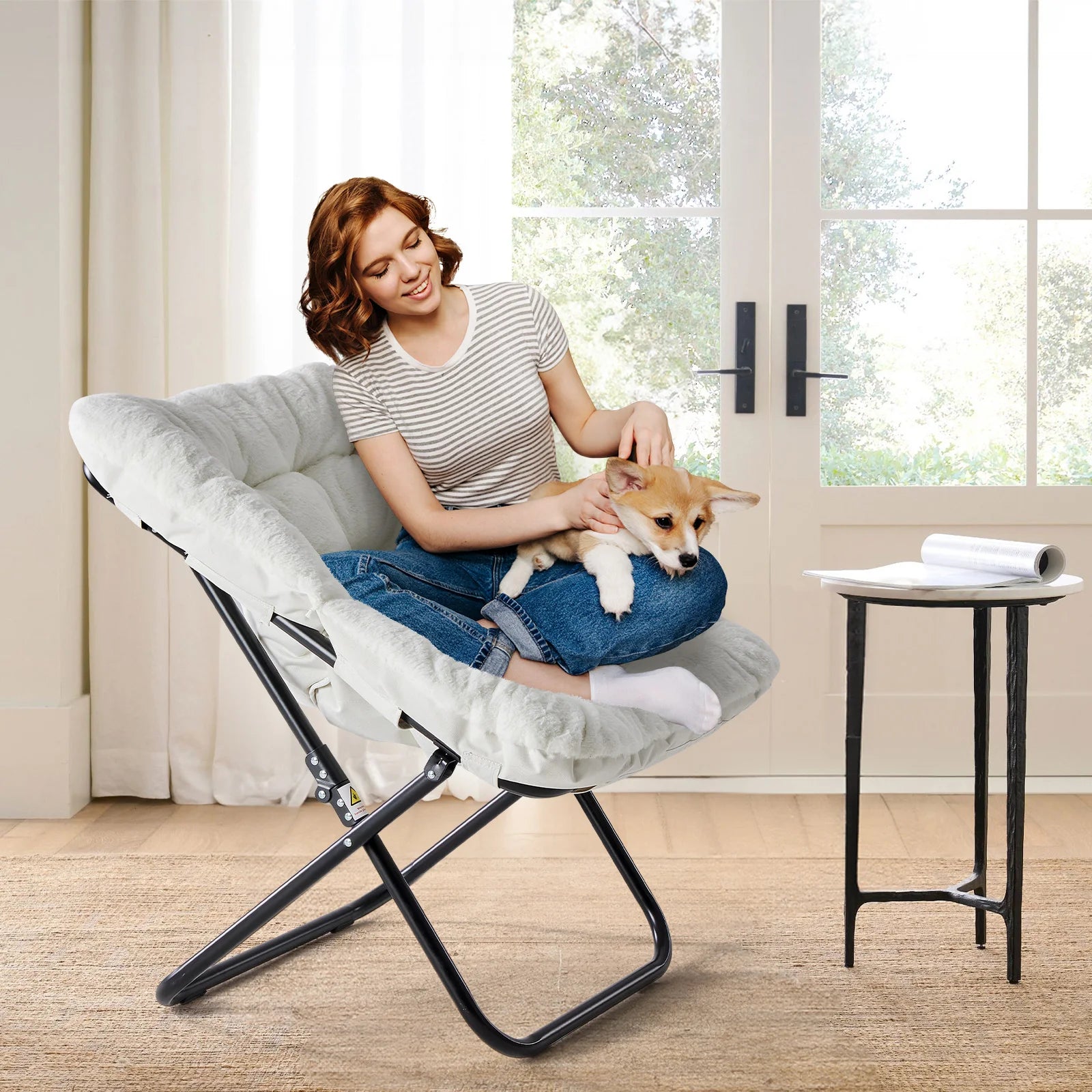 Cozy Saucer Chair
